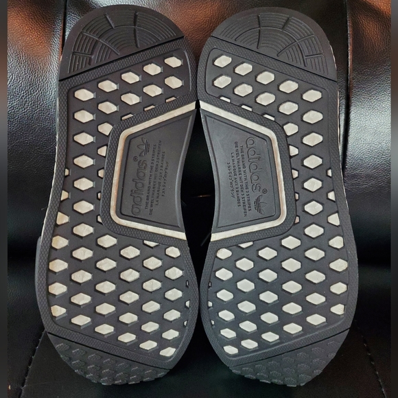 Adidas NMD RUNNER PK R1 S42131 RARE Yellow Camo!! Brand NIB🔥Sz5.5 - Picture 8 of 8